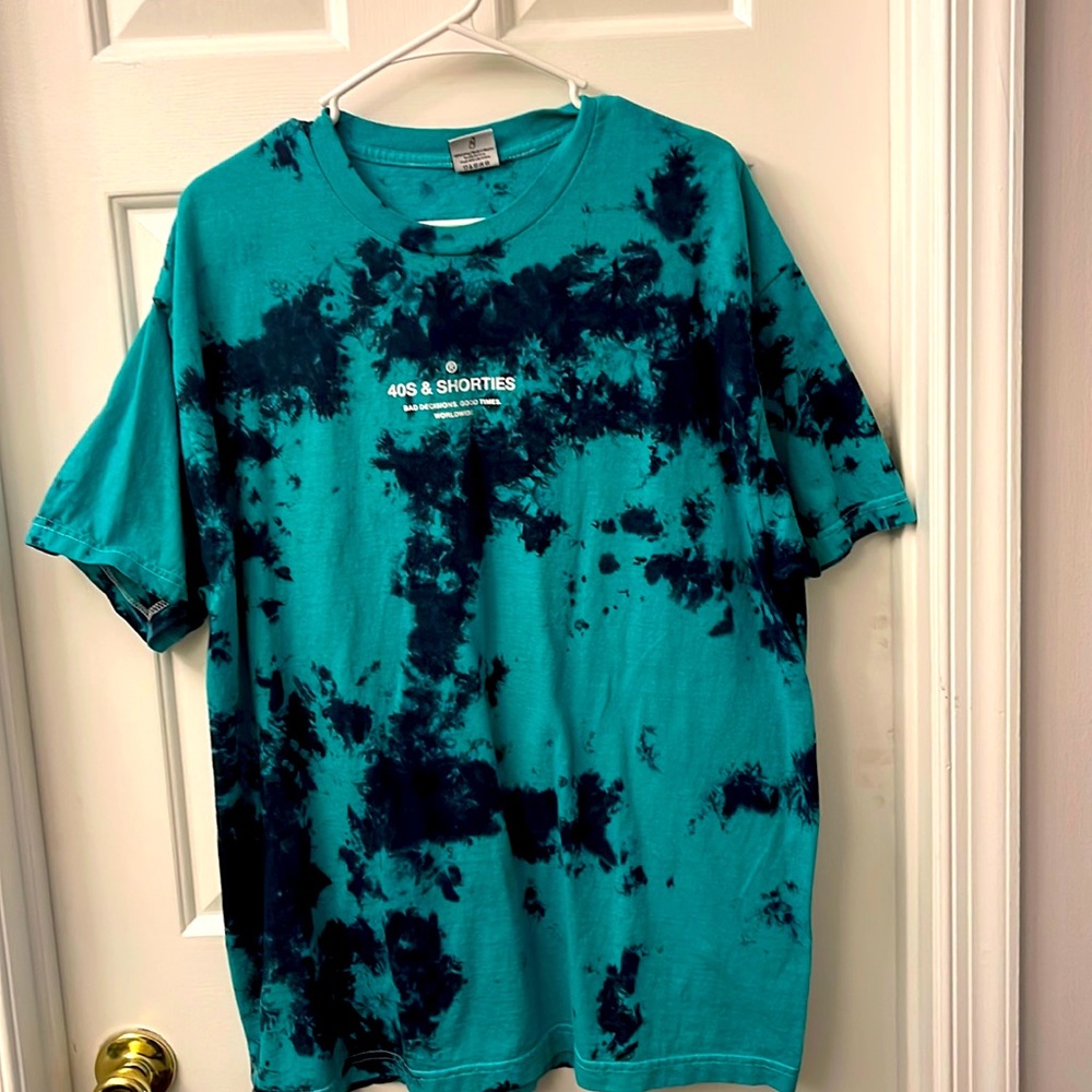 Zumiez 40’s and Shorties Tie dye T shirt